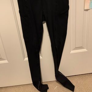 Black lulu lemon leggings